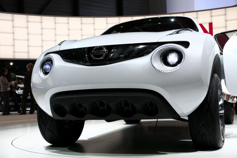  Nissan Qazana Concept 2009 года  (фото 2 из 40)